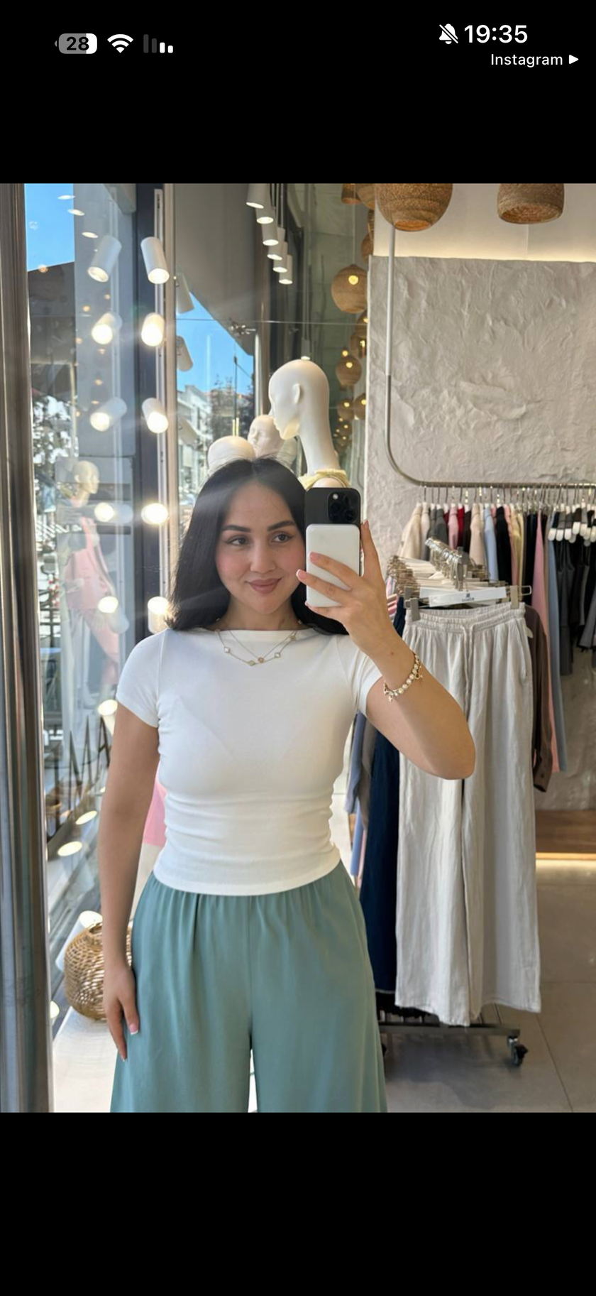 חולצה בייסיק לבנה